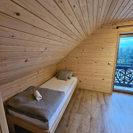 Swierkowe Zacisze - بيت للعطل *